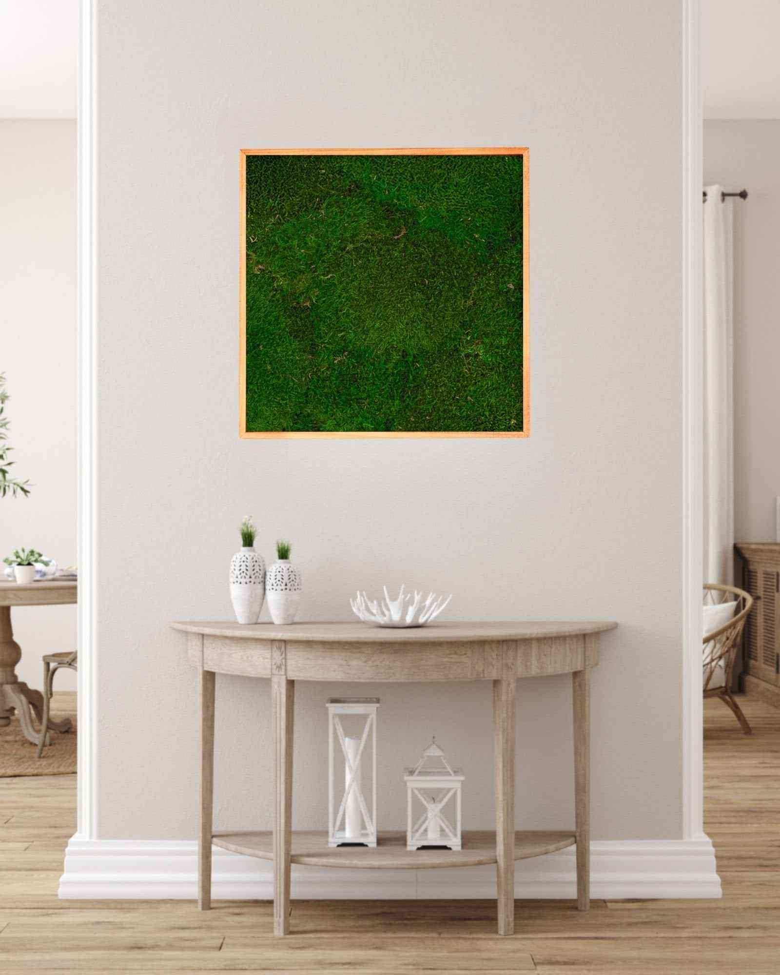 Kvadratisk mosstavla med äkta plattmossa för väggstyling i hem, kontor och butik – 110×110 cm