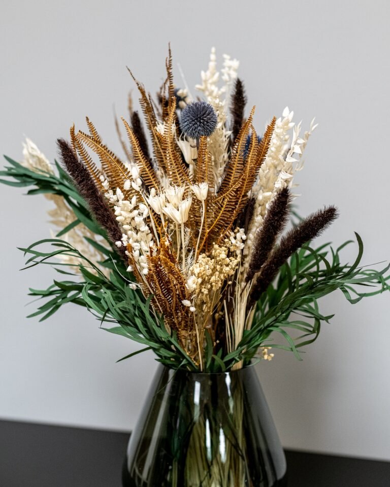 Alternative view of Lea Bukett - konserverade och Torkade blommor bukett